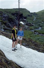 Mark Burnard & Shane find the first snow - in August - just after clearing the Halsabakkane hairpin bends, at Presthaugsgroi [Remastered scan, 26/9/2019]