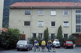 Ready to leave Sogndal YH annexe, just to the left of the main hostel building [Remastered scan, 22/9/2019]