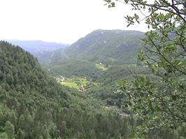 View back to Hellandsbygd from the hairpin bend on the climb out, 1.0 miles from the Guest House