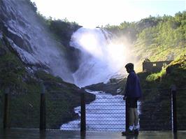 Gavin at the Kjosfossen Waterfall, a scheduled stop on our 08:35 train journey from Flåm to Myrdal