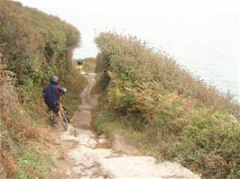 The coast path from Polperro to Talland Bay
