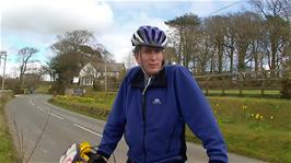 Michael talks to the group at Trenython Manor, Tywardreath, just a couple of miles from Golant Youth Hostel