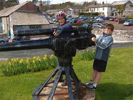 Zac and Ashley man the gun at Charlestown museum