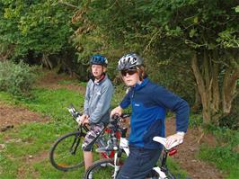 Callum & Ash on the bridlepath from Penn Farm