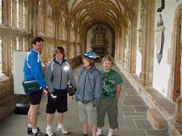 Hogwarts-like corridors in Wells Cathedral