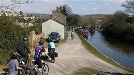 Joining the Kennet & Avon Canal from Beckford Road, Bath, 2.3 miles into the ride