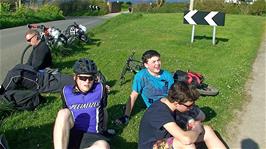 A rest at Bodrugan Barton, at the top of Portmellon Hill, 15.2 miles into the ride