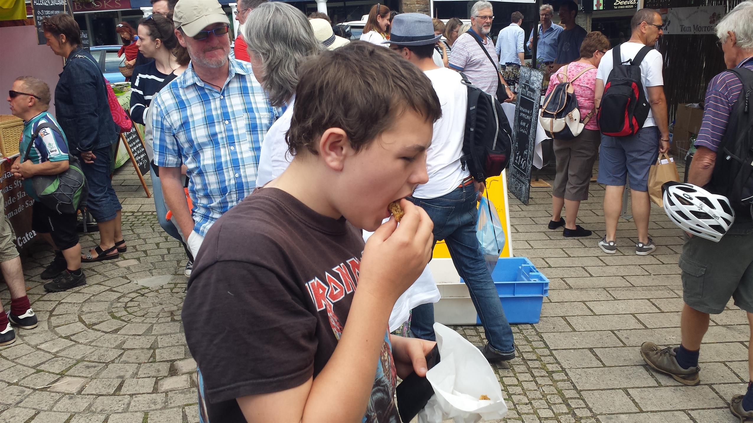 Dillan discovers some excellent home-made flapjack at Totnes market