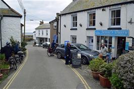 Leaving Jessie's Dairy, Mousehole, after lunch