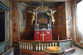 The altar of Lom Stave Church