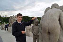 Dillan befriends one of the "Group of Children", 1920, in the Monolith area of Frogner Park