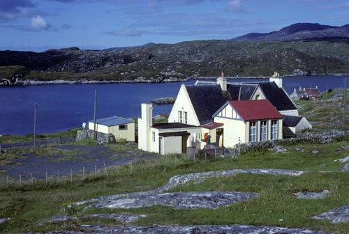 The idyllic Stockinish youth hostel