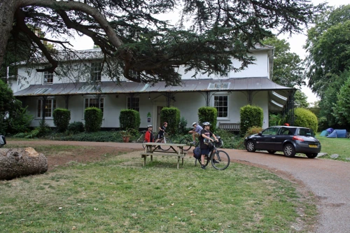 The group outside Salisbury Youth Hostel