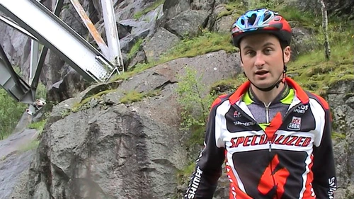 Tao reckons sewage, to Michael’s amusement; later we learned it’s a gas pipeline.