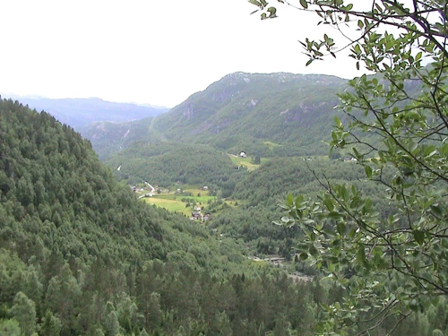 View back to Hellandsbygd from the hairpin, a mile from the guest house.
