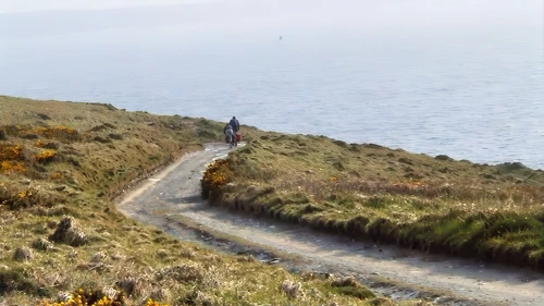 Final stretch of track down to Tintagel Youth Hostel.