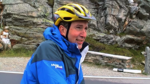 La Smita, just beyond the pass: Michael freezing while Tao keeps filming—24.7 miles.