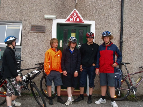 The group outside Ullapool Youth Hostel.