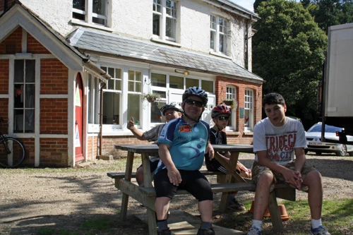 Group photo outside Burley Youth Hostel.