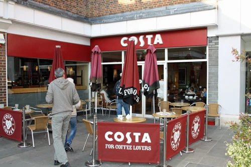 Enjoying a very welcome stop at Costa, Old George Mall, Salisbury. 22.3 miles in.