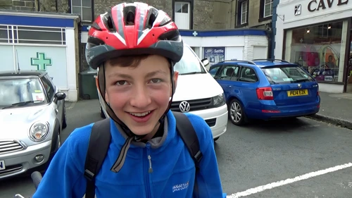 After lunch at the Naked Man, George mocks Michael’s Pokémon Go Settle Gym ‘conquest’ as fleeting