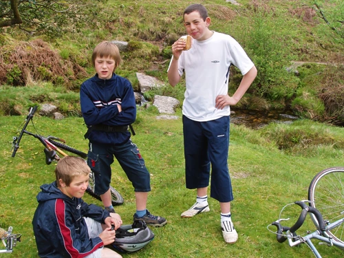 Refreshment stop on the bridleway from Combestone Tor to Dartmeet.