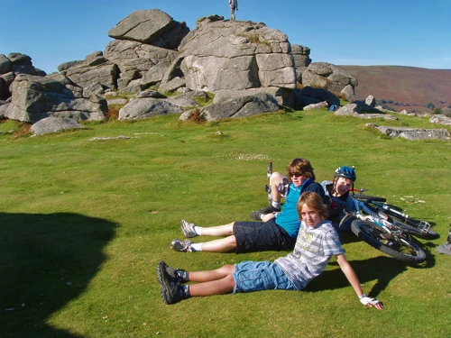Glorious weather at Bonehill Rocks.