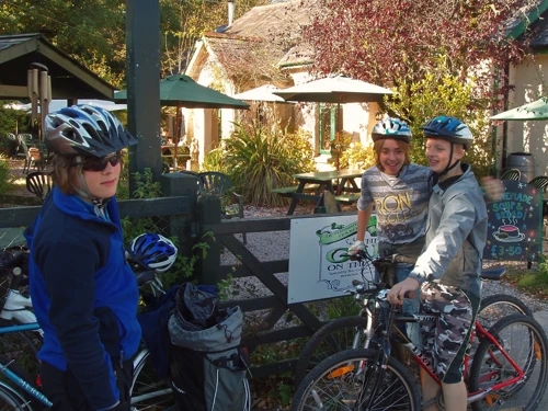 Cafe on the Green, Widecombe. A welcome stop.