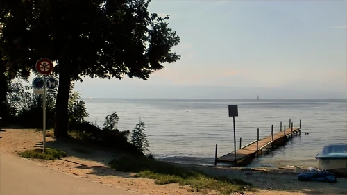 Lake Geneva from Promenade de Vidy, 0.3 miles from the hostel.