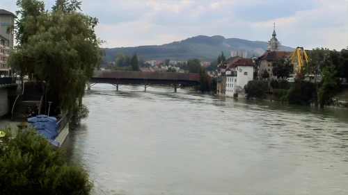 The River Aare at Olten after leaving the train, 5.1 cycling miles in.