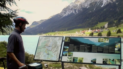 Tao at Sufnersee reservoir, built in 1962, 8.2 miles from the hostel.