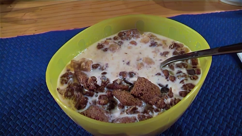 Tasty breakfast cereals at Airolo independent hostel