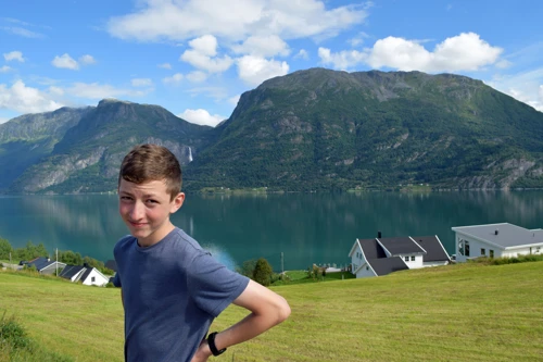 George at Lustrafjord