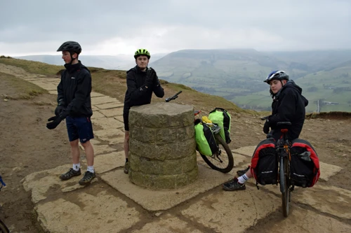 Hollins Cross, looking ahead towards Edale