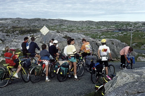 The group at Flodabay, taking in Harris’s unique, remote scenery.