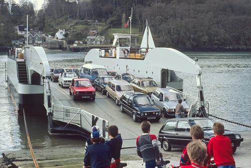 20 Apr 1987 · The group on the east bank of the Fal, waiting for cars to clear the King Harry Ferry.