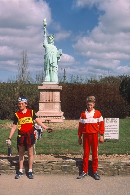 21 Apr 1987 · Jason and Warren with the Statue of Liberty at The World in Miniature, Goonhavern.