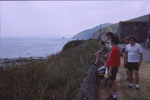 25 Jun 1988 · Admiring the coastal views from Finnygook Lane, Portwrinkle. Left to right: Nonie McKenzie, Mark Williams, Steven Hills, Mike Giles, Mark Moxham.