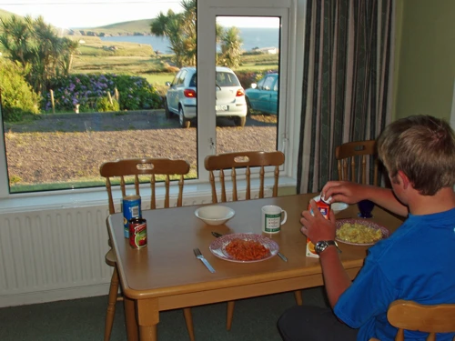 26 Jul 2005 · South West Ireland: Day 4 Black Valley to Dunquin YH