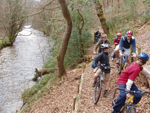 11 Mar 2007 · Fingle Tracks