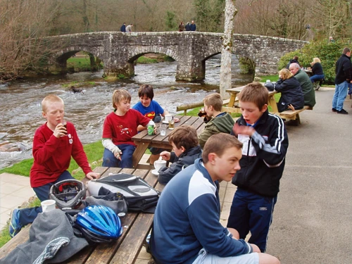 11 Mar 2007 · Fingle Tracks