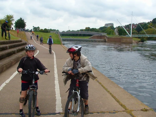 30 Sep 2007 · Exeter Ship Canal