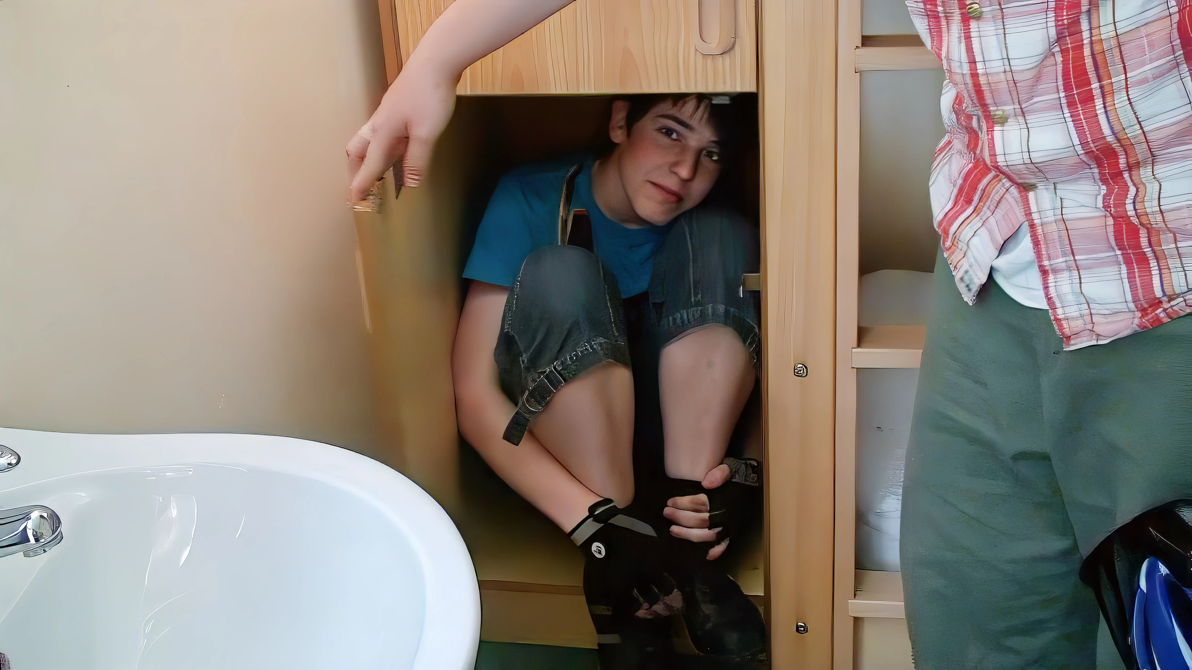 Zac discovers he can almost fit in the room’s storage cupboard at Bath Youth Hostel