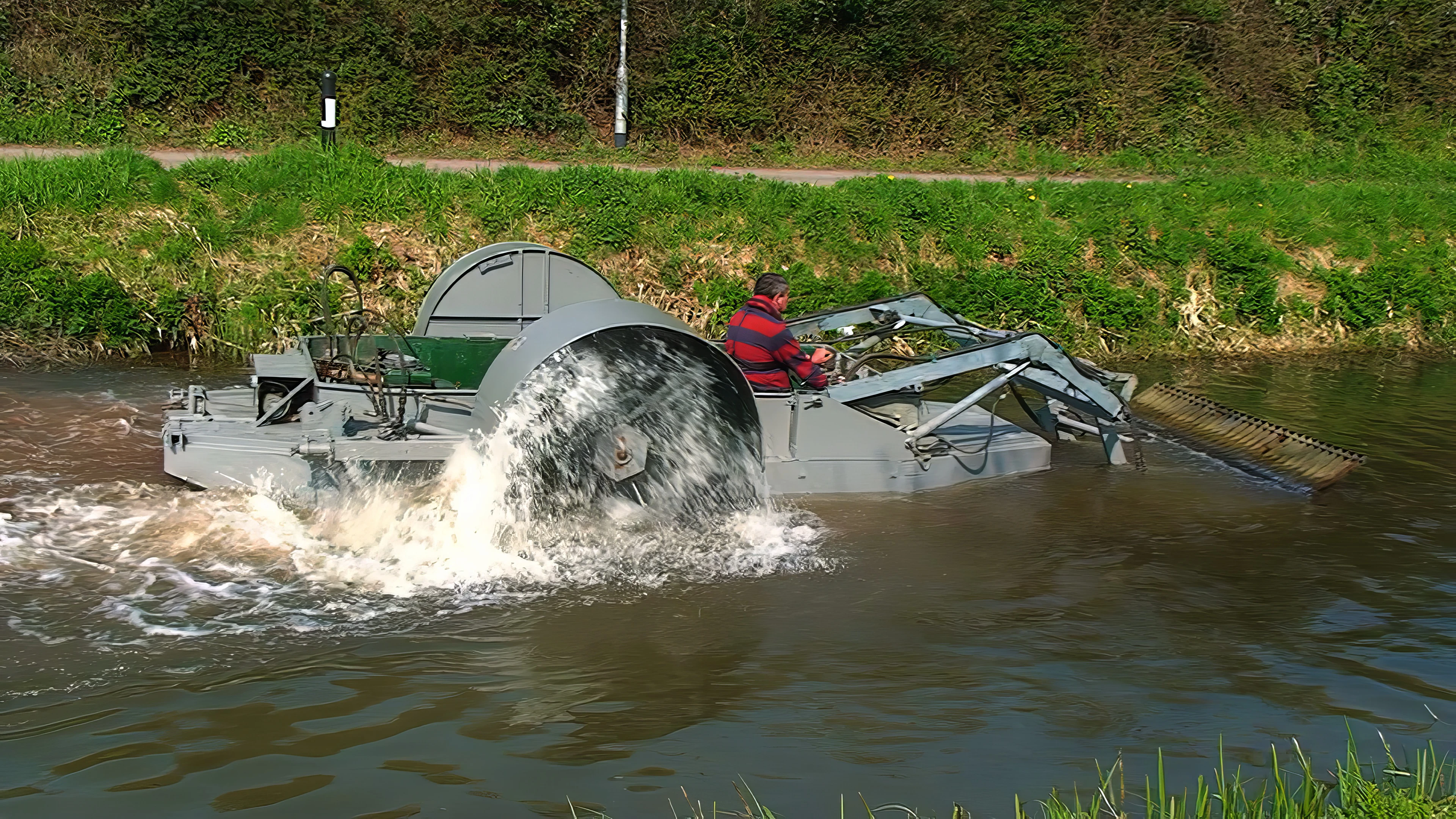 Canal maintenance on the Bridgwater and Taunton Canal between Creech St Michael and Taunton.