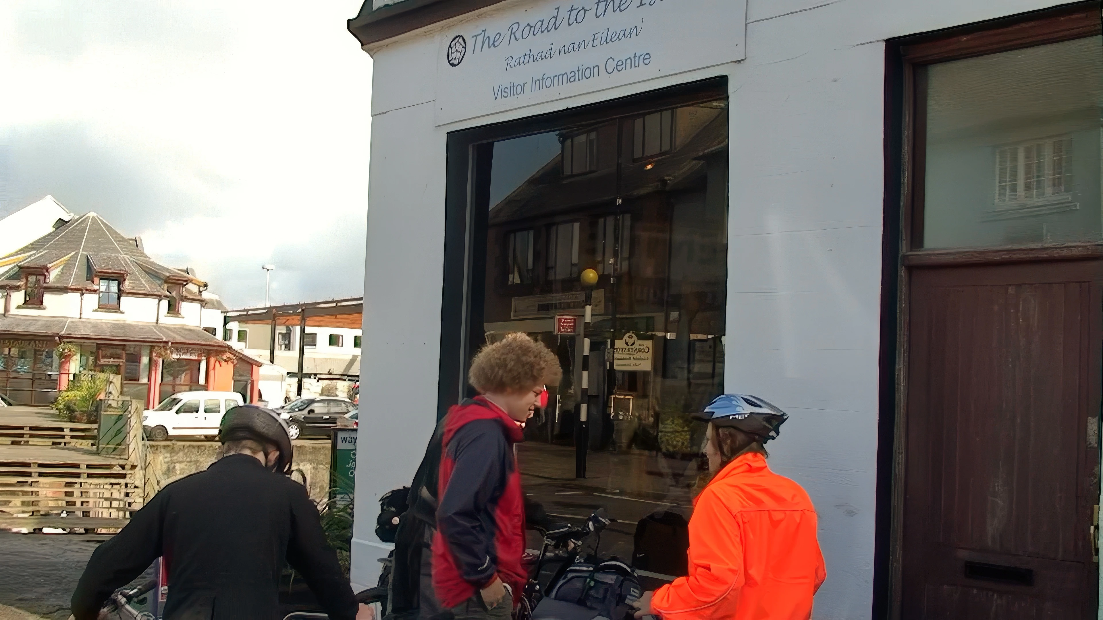 Leaving Mallaig Visitor Information Centre cafe for the 10:55 ferry to Skye.