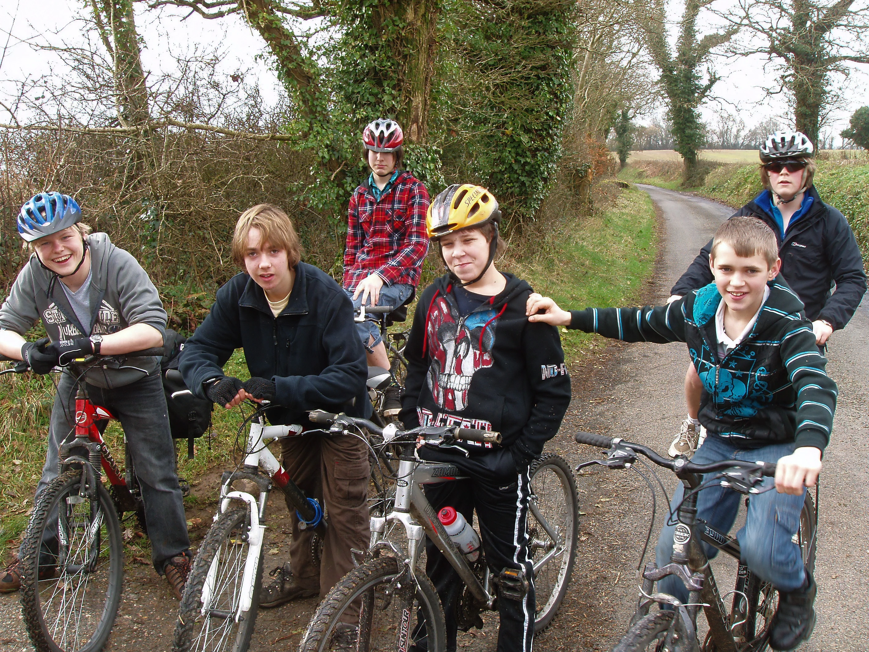 Brodie, Jack, Zac, Callum, Connor and Ash on the road to Rattery.