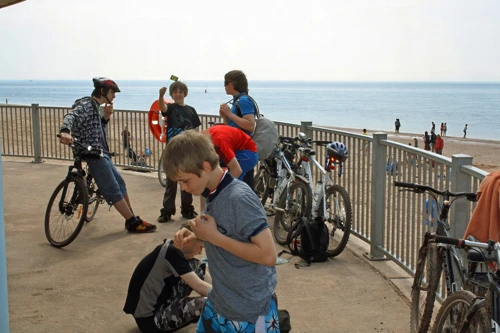 22 Apr 2011 · Exmouth beach in glorious sunshine at last.
