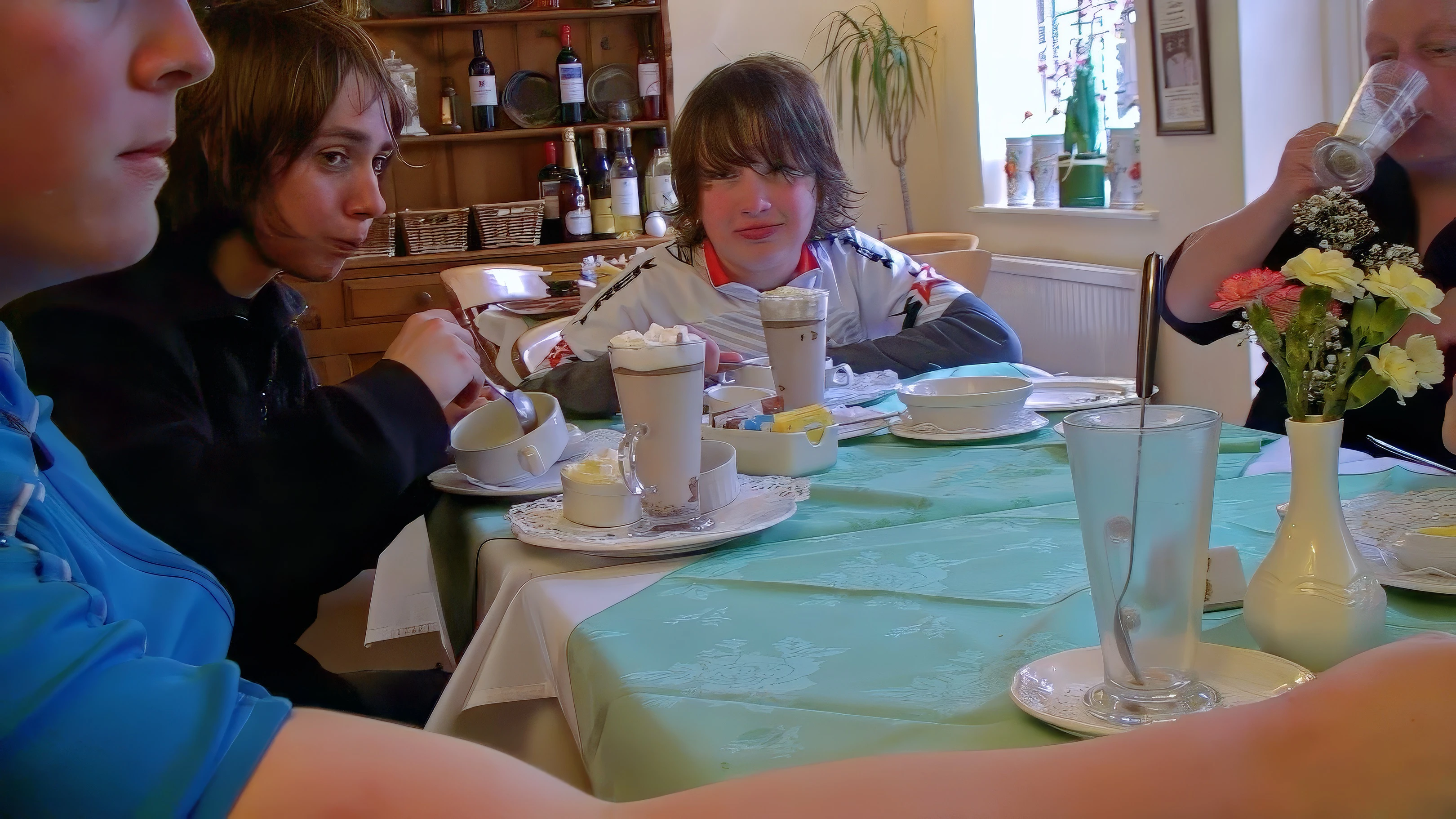Welcome refreshments and shelter from the rain in The Marshmallow Tearooms, Moreton-in-Marsh.