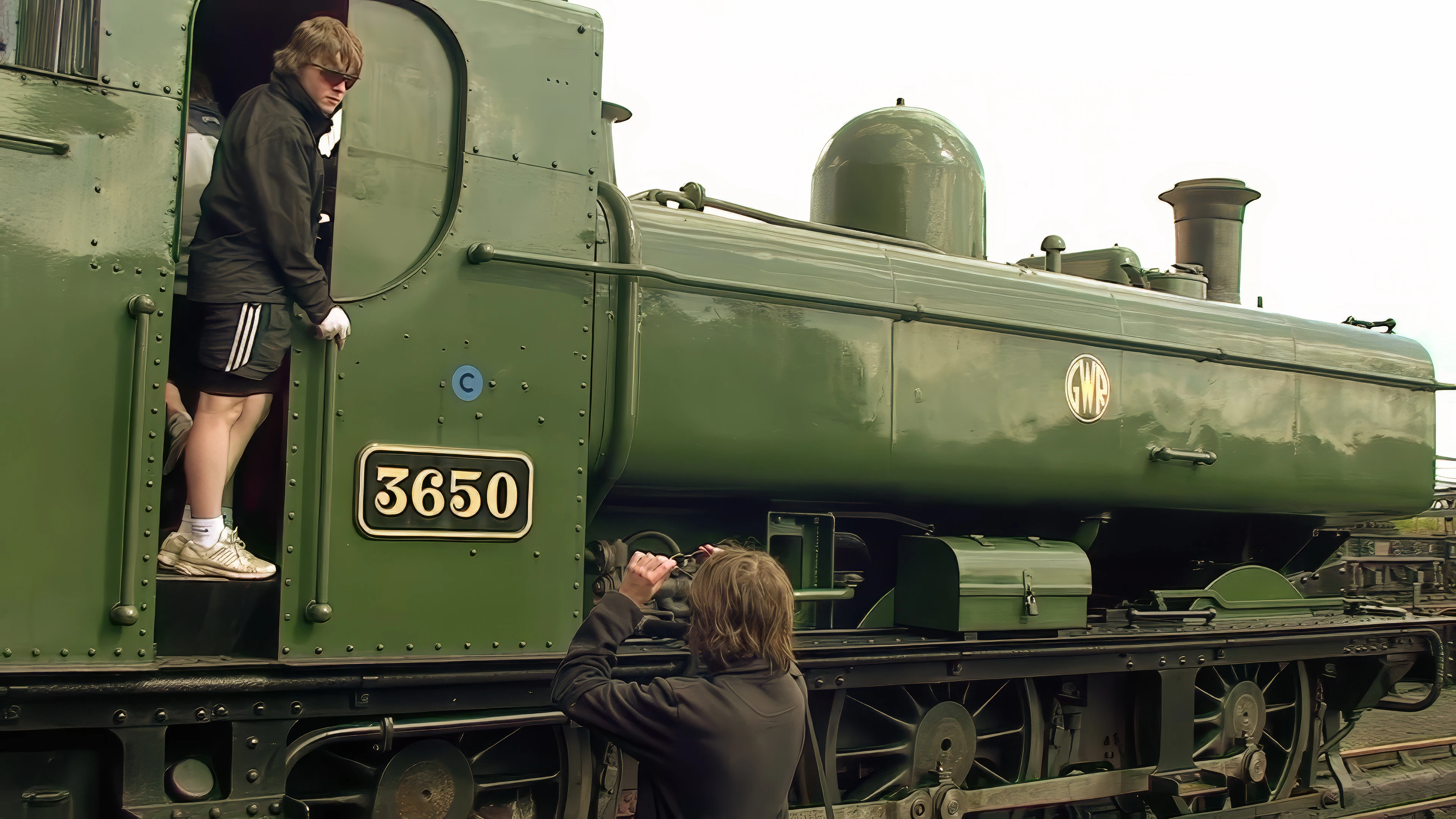 Ash tries a steam engine at Didcot Railway Centre — built at Swindon in 1939.