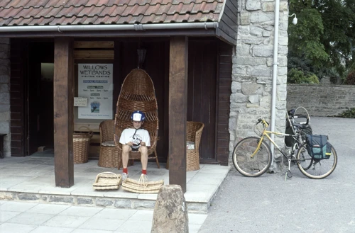 26 Jul 1991 · Street / Cheddar YH: Day 1: Home to Cheddar YH